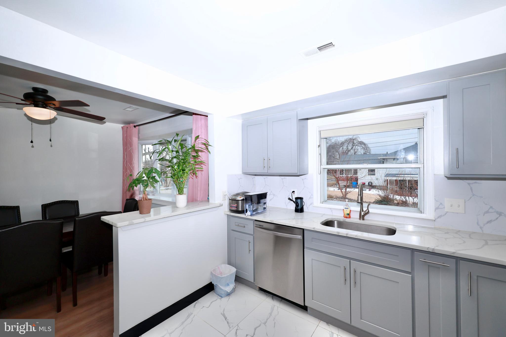 PHILADELPHIA (NORTHEAST) - Residential