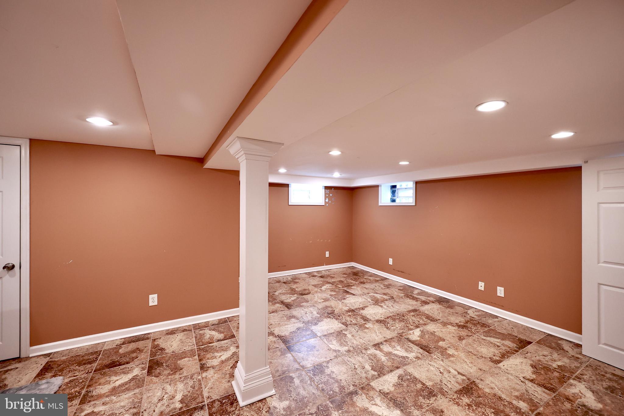 PHILADELPHIA (NORTHEAST) - Residential