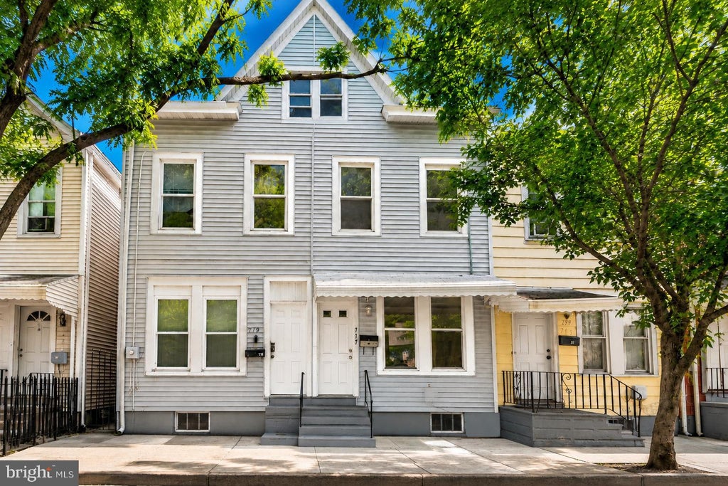 Photo of 717 Division Street, TRENTON, NJ 08611 (MLS # NJME2080852)