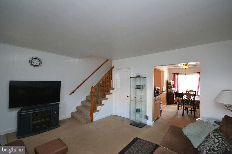 HAWTHORNE - Residential Lease