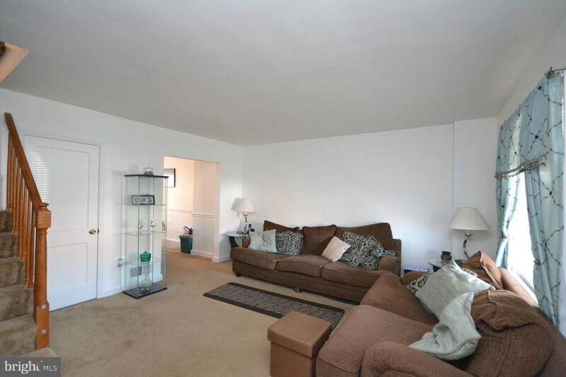 HAWTHORNE - Residential Lease