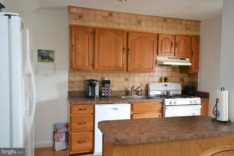 HAWTHORNE - Residential Lease