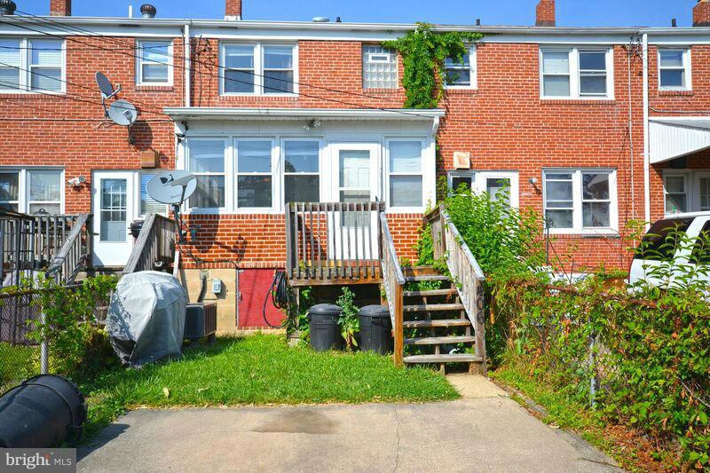 HAWTHORNE - Residential Lease