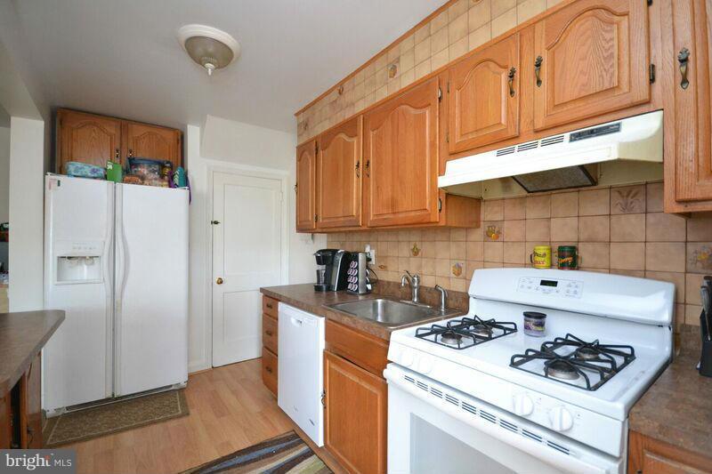 HAWTHORNE - Residential Lease