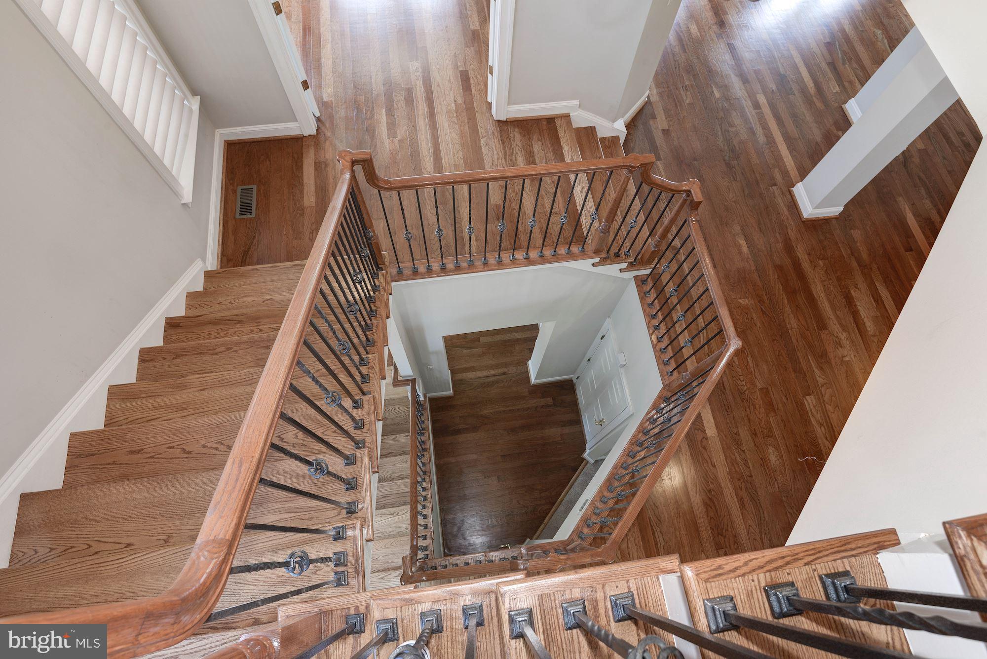 LANSDOWNE ON THE POTOMAC - Residential