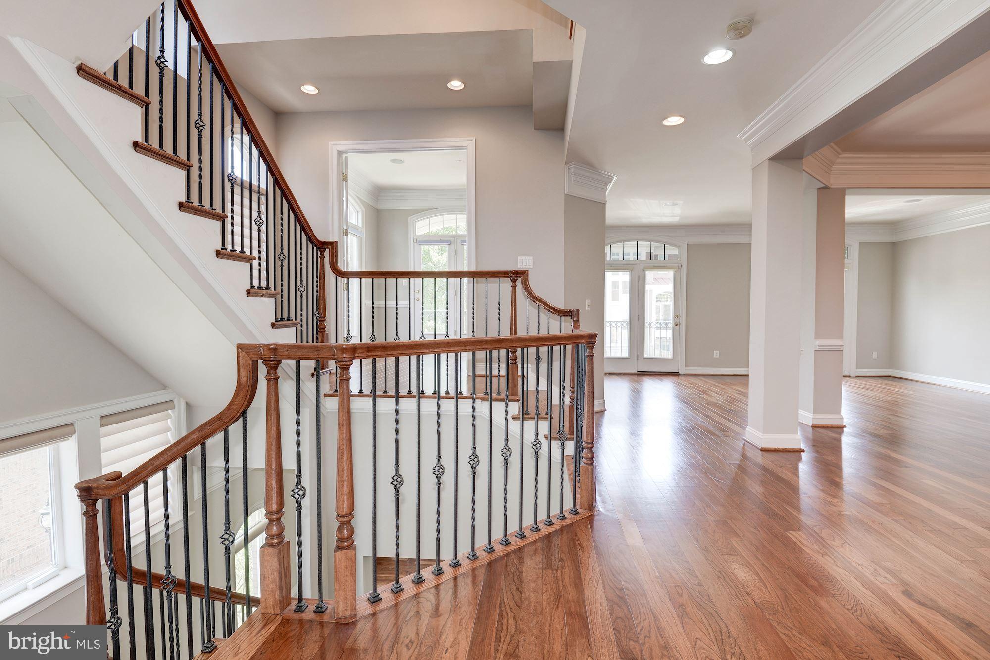 LANSDOWNE ON THE POTOMAC - Residential