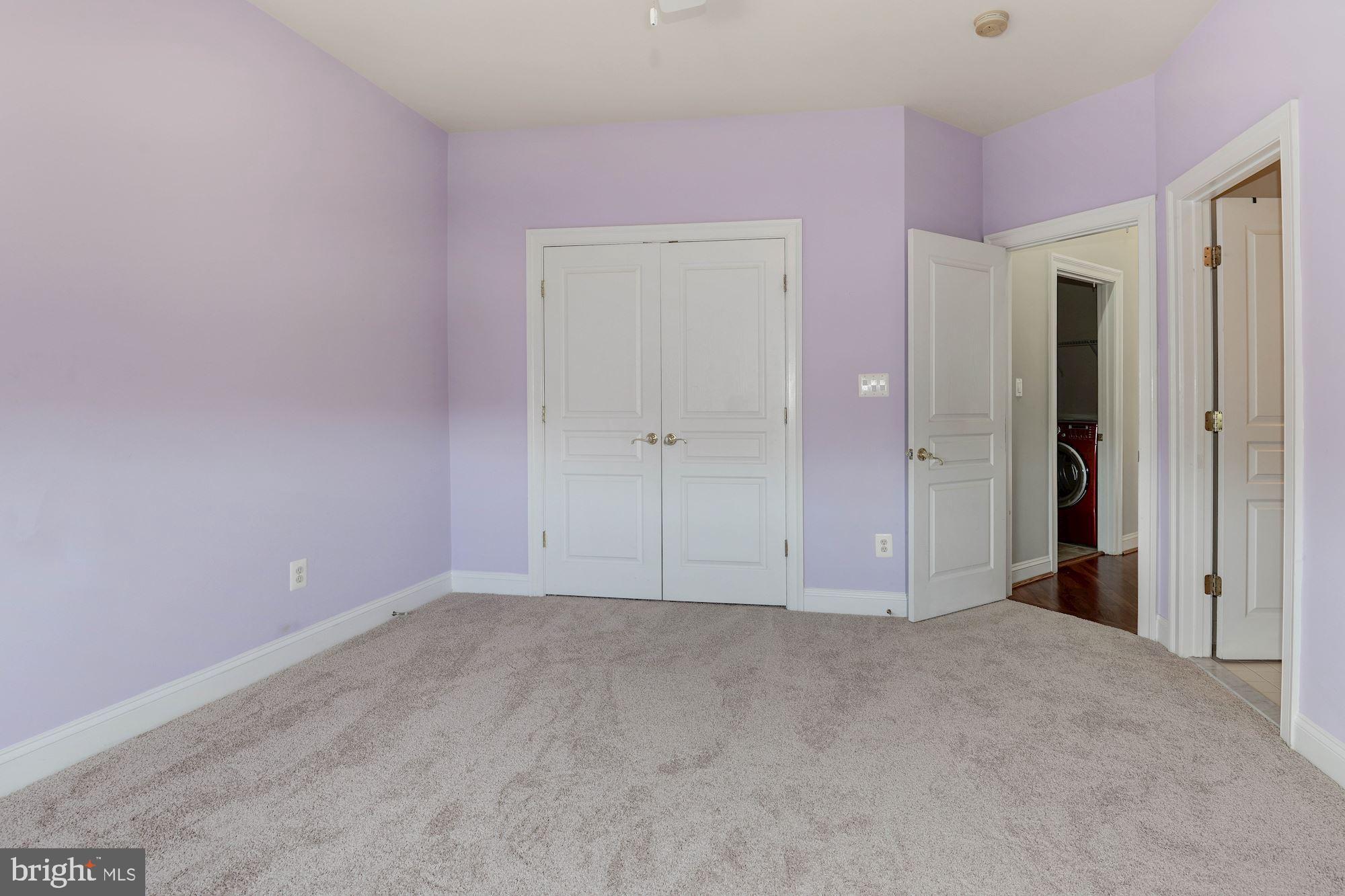 LANSDOWNE ON THE POTOMAC - Residential