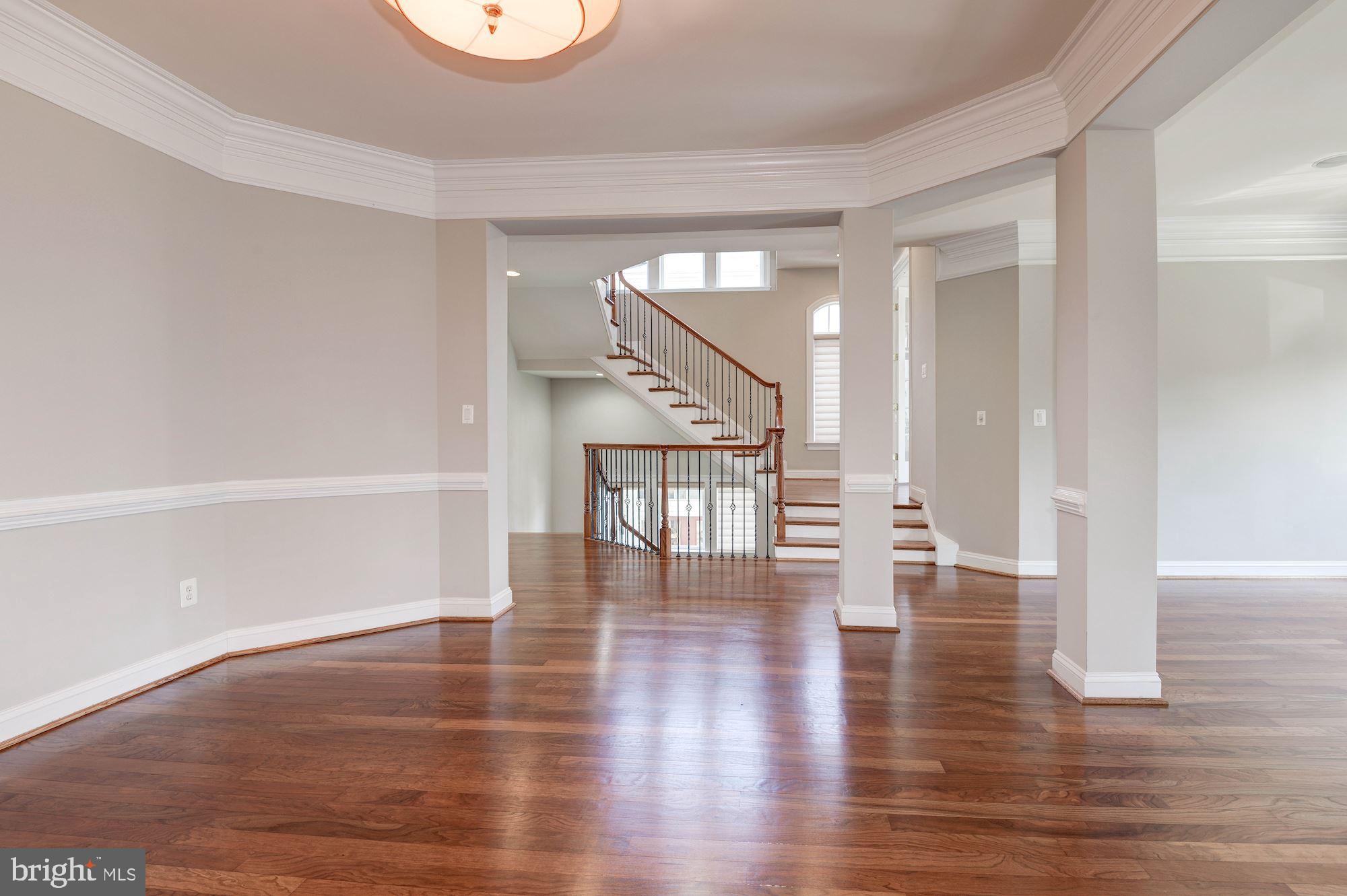 LANSDOWNE ON THE POTOMAC - Residential