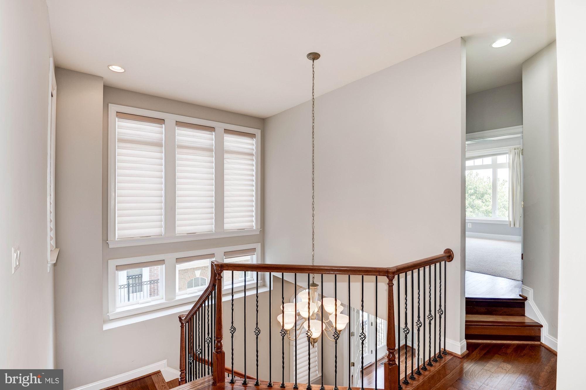 LANSDOWNE ON THE POTOMAC - Residential