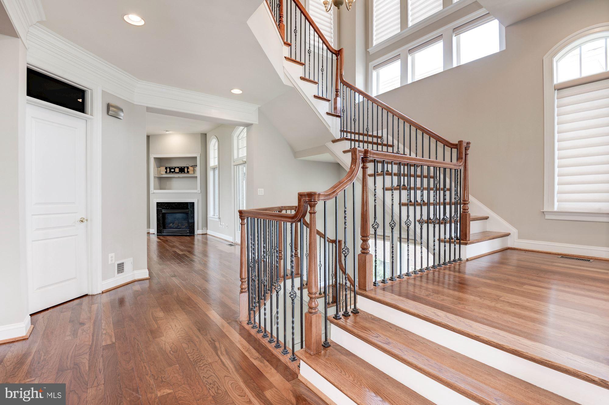 LANSDOWNE ON THE POTOMAC - Residential