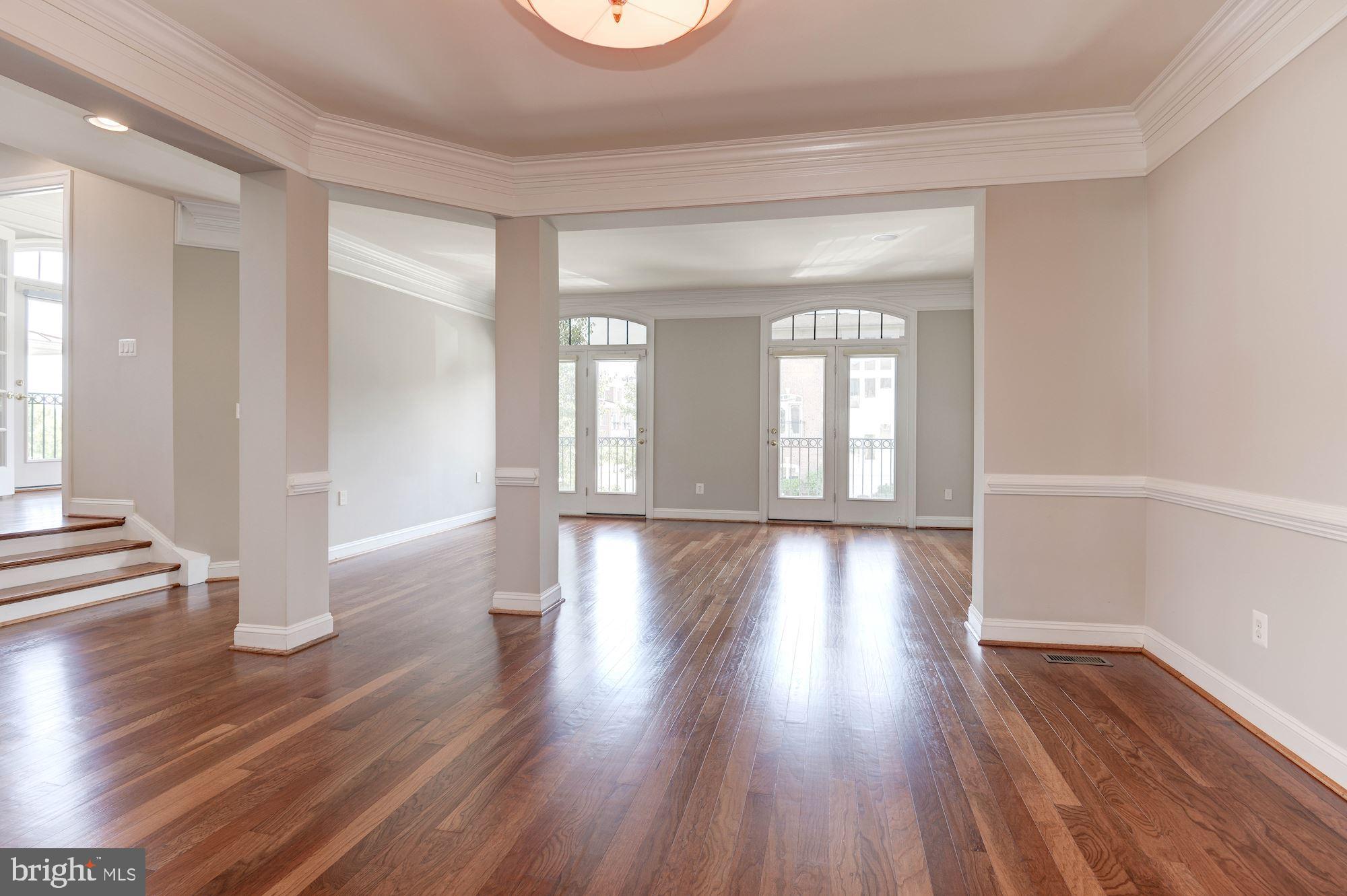 LANSDOWNE ON THE POTOMAC - Residential