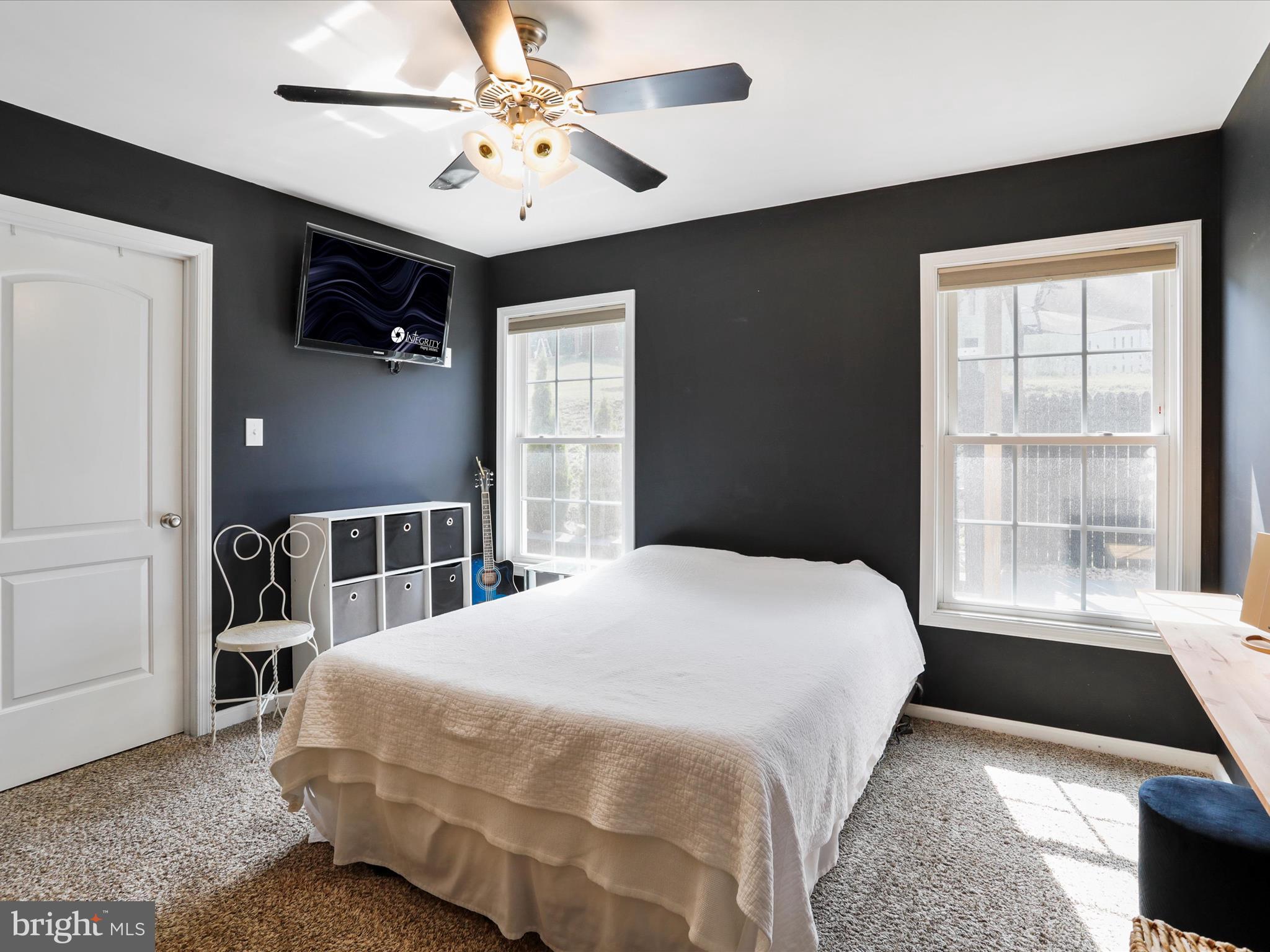 RED HILL - Residential