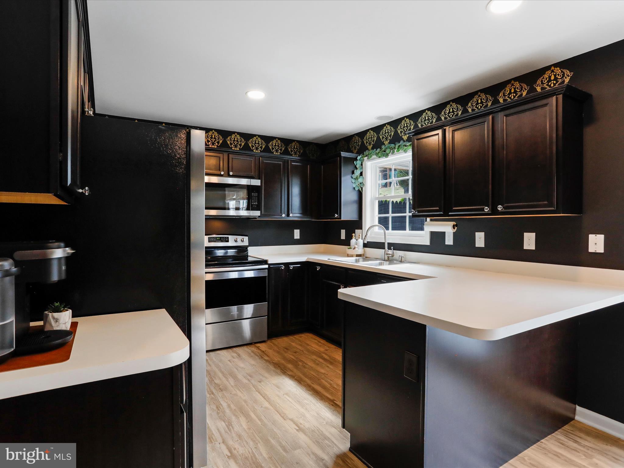 RED HILL - Residential