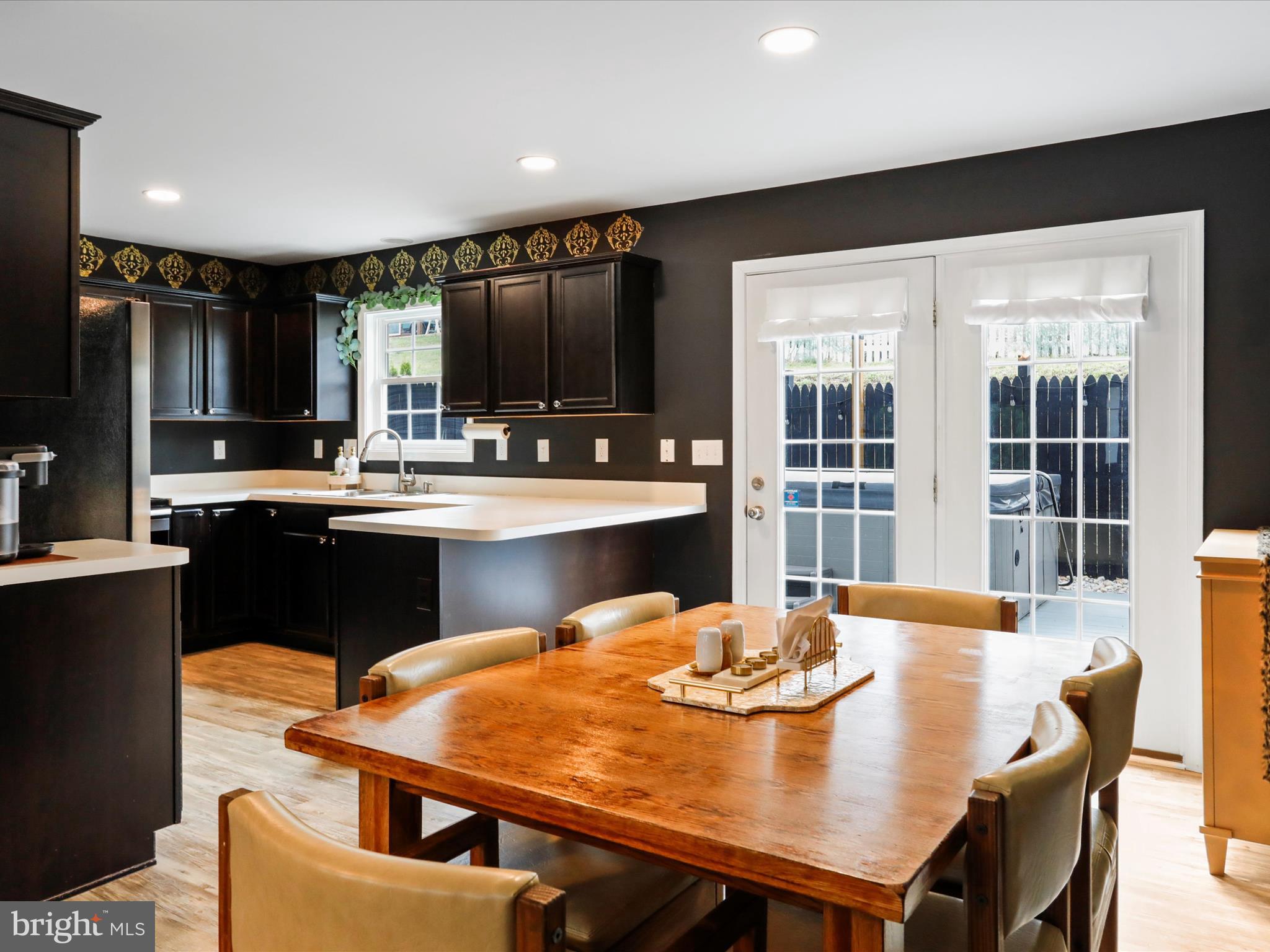 RED HILL - Residential