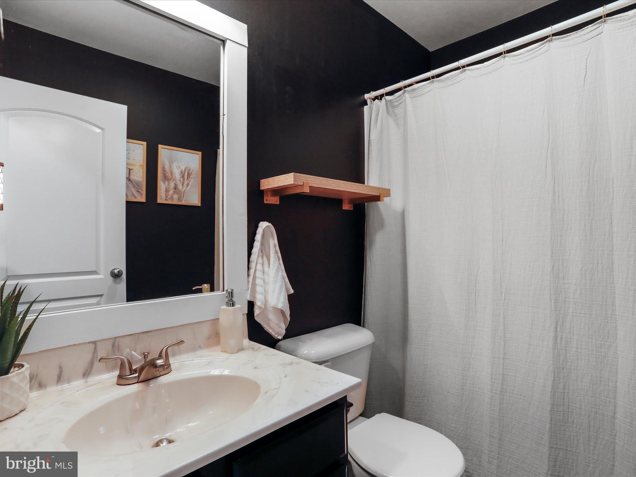 RED HILL - Residential