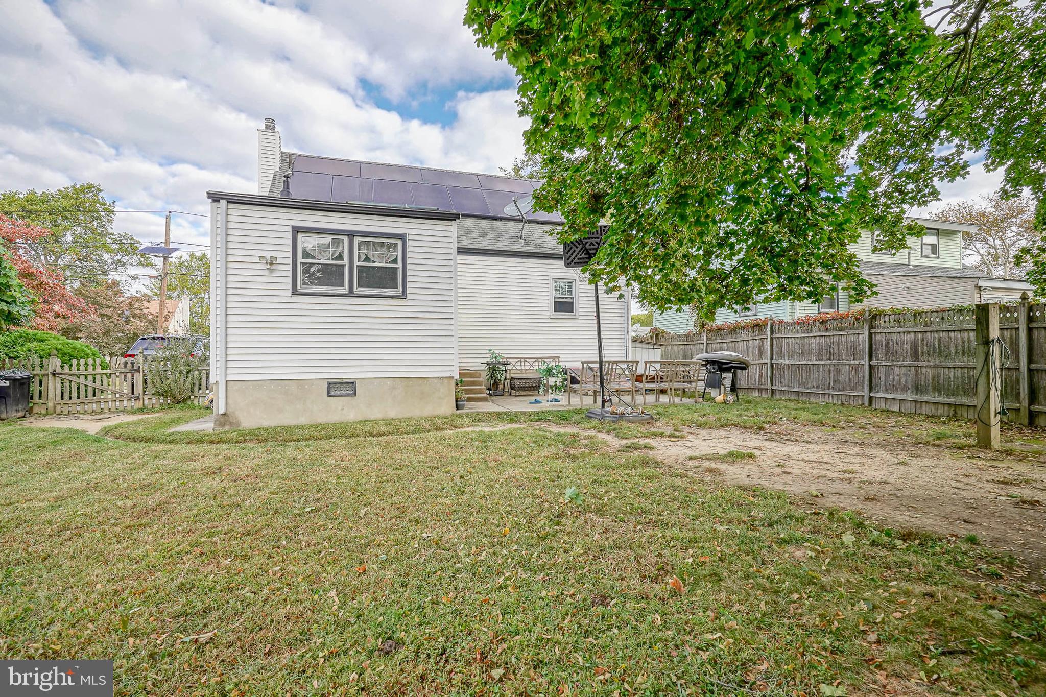 606 W LINCOLN AVENUE