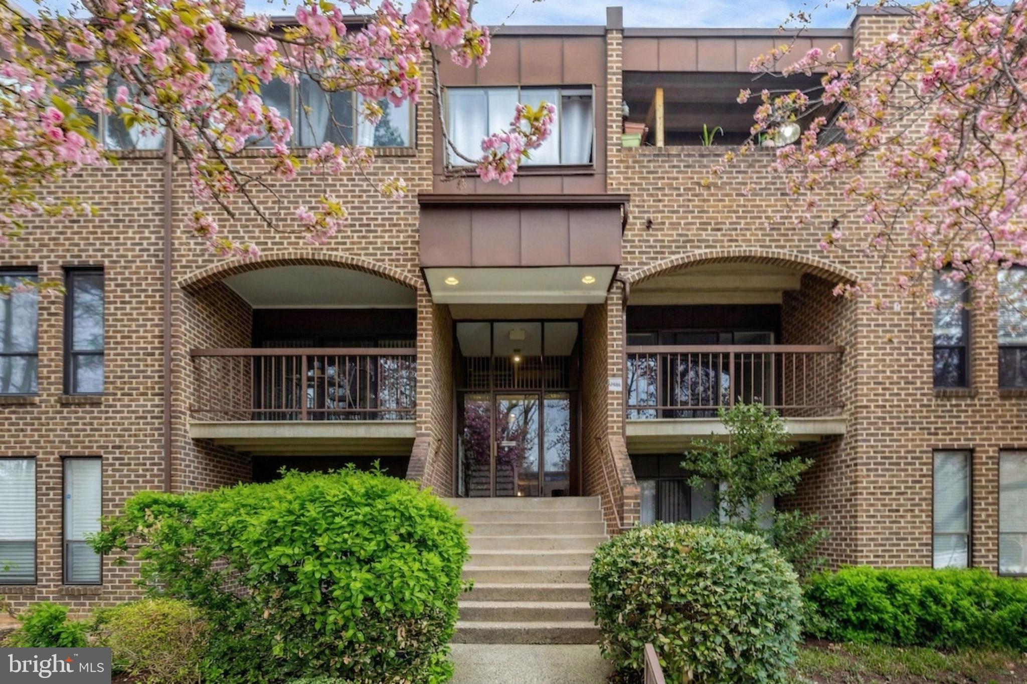 CHESTNUT GROVE - Residential