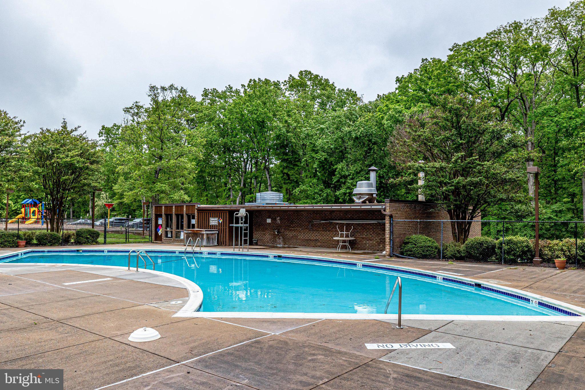 CHESTNUT GROVE - Residential