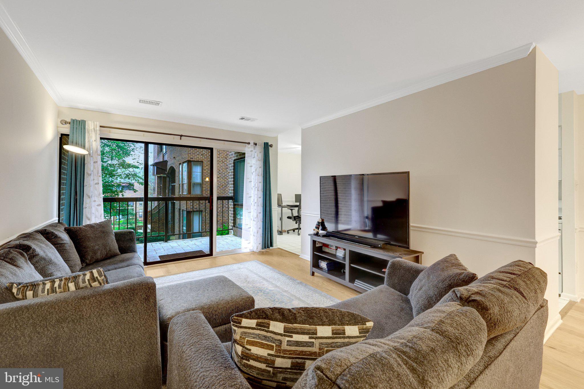 CHESTNUT GROVE - Residential