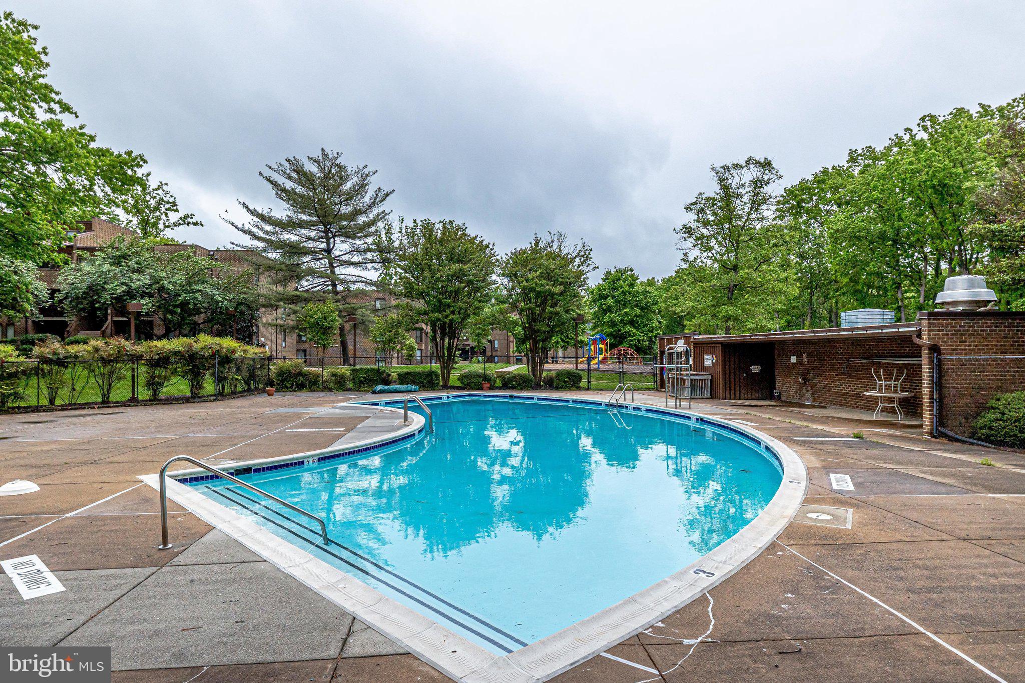 CHESTNUT GROVE - Residential