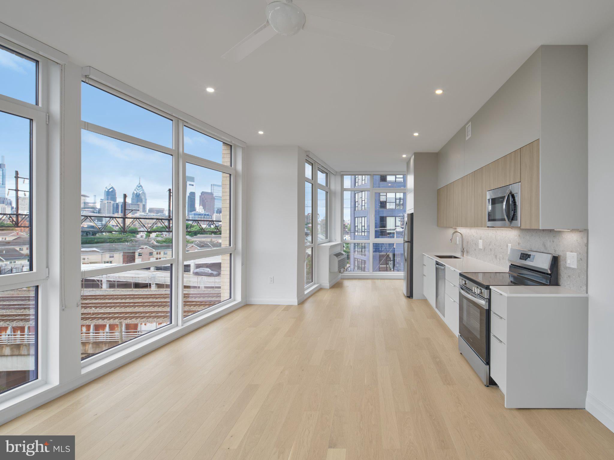 815 - 17 N POPLAR STREET 00 2 BR D