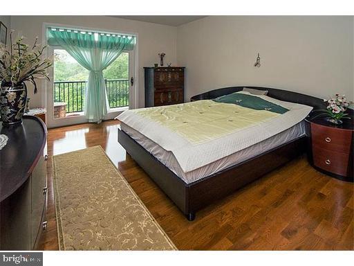 HUNTINGDON PLACE - Residential Lease