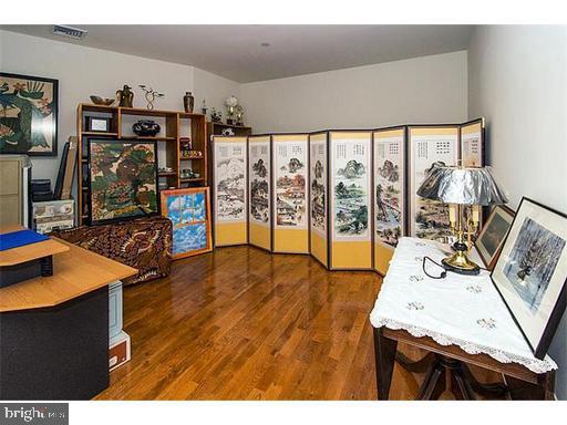 HUNTINGDON PLACE - Residential Lease