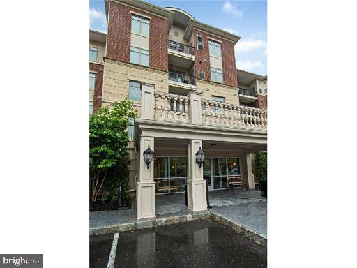 HUNTINGDON PLACE - Residential Lease