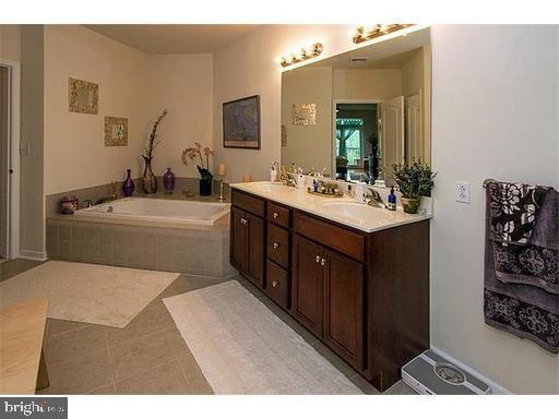 HUNTINGDON PLACE - Residential Lease