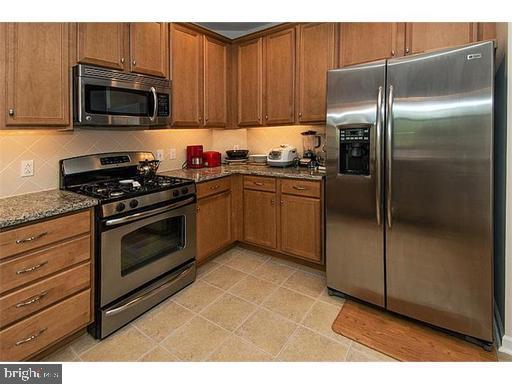 HUNTINGDON PLACE - Residential Lease