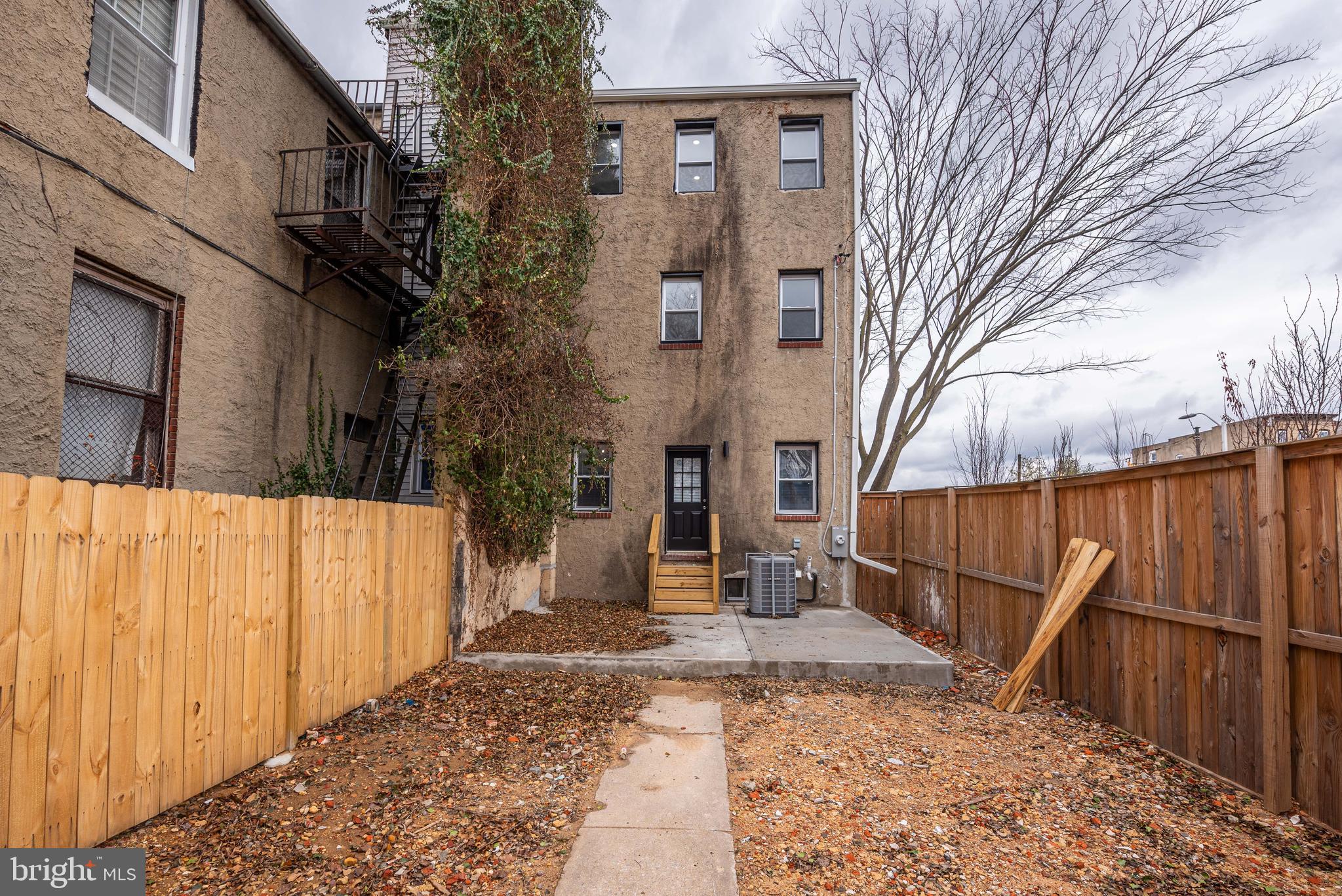 FRANKLIN SQUARE HISTORIC DISTRICT - Residential
