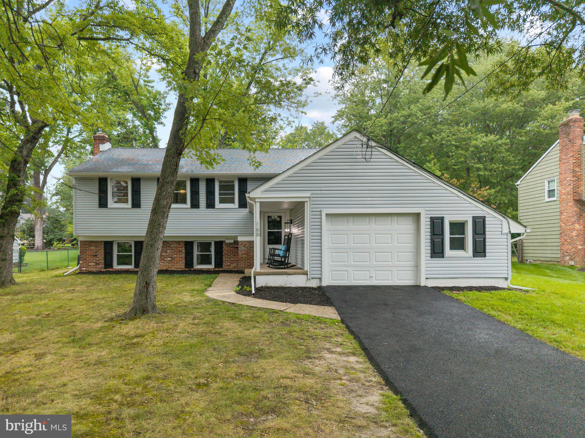 166 PEARLCROFT ROAD