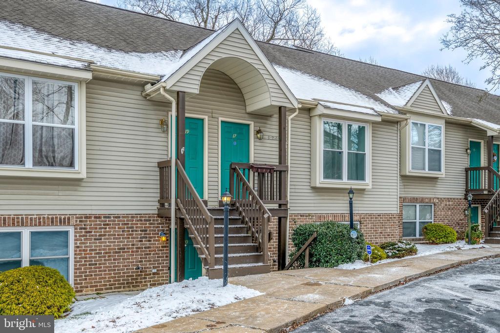 Photo of 17 Westpointe Drive, EPHRATA, PA 17522 (MLS # PALA2062410)