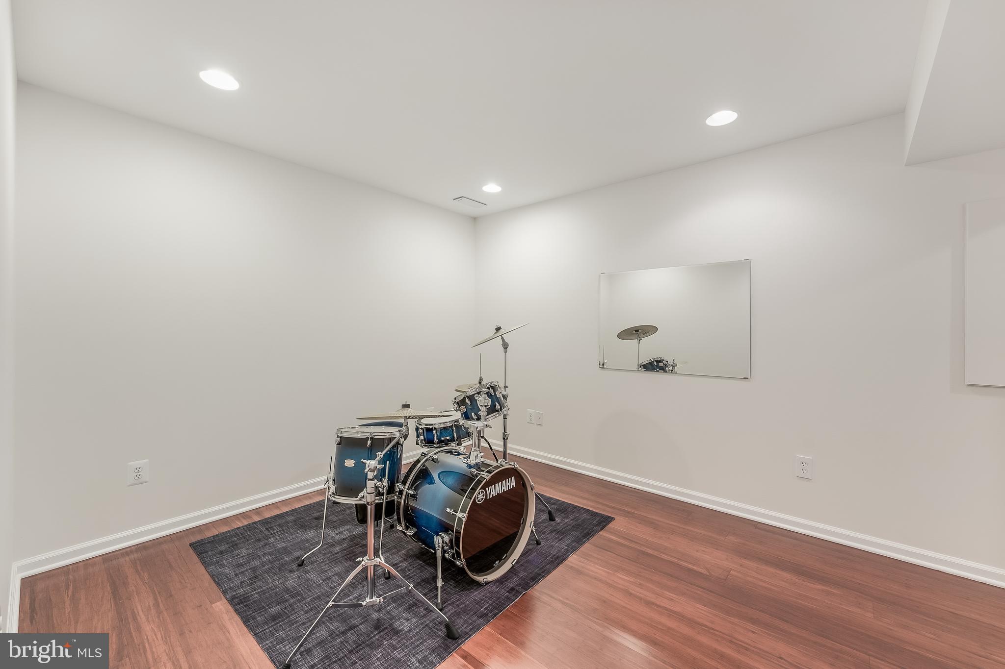 HERNDON CHASE - Residential