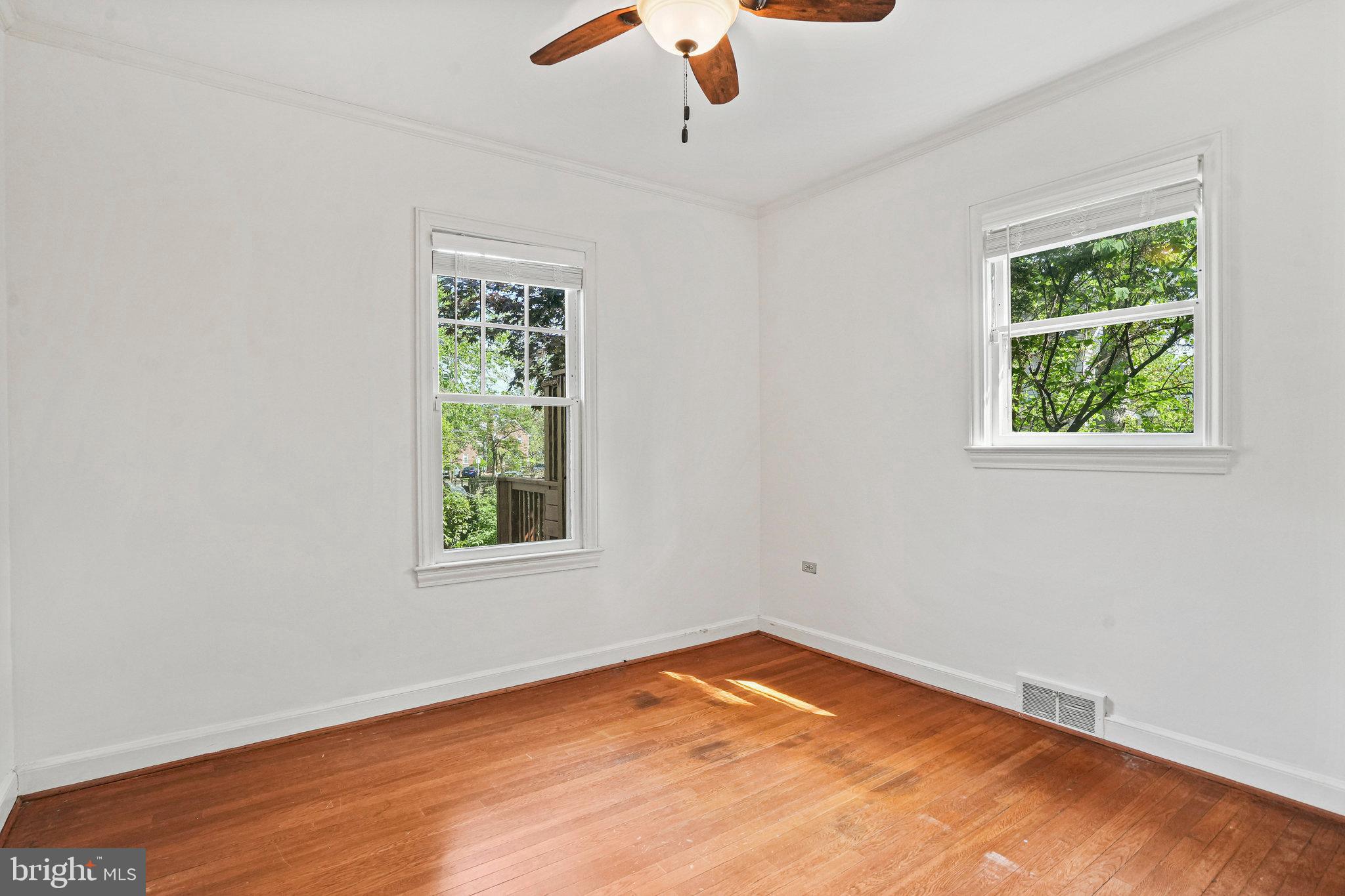 RIVERDALE PARK - Residential