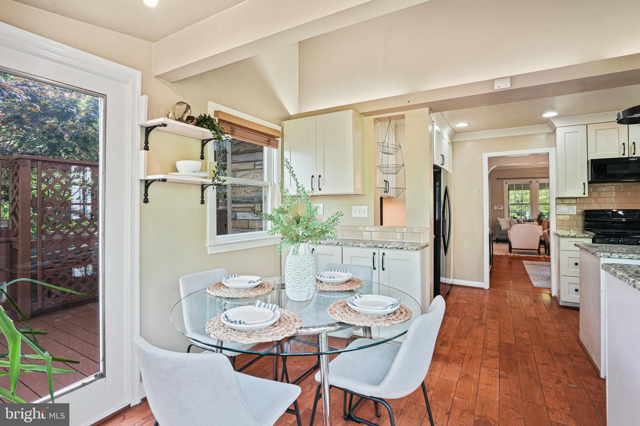 RIVERDALE PARK - Residential