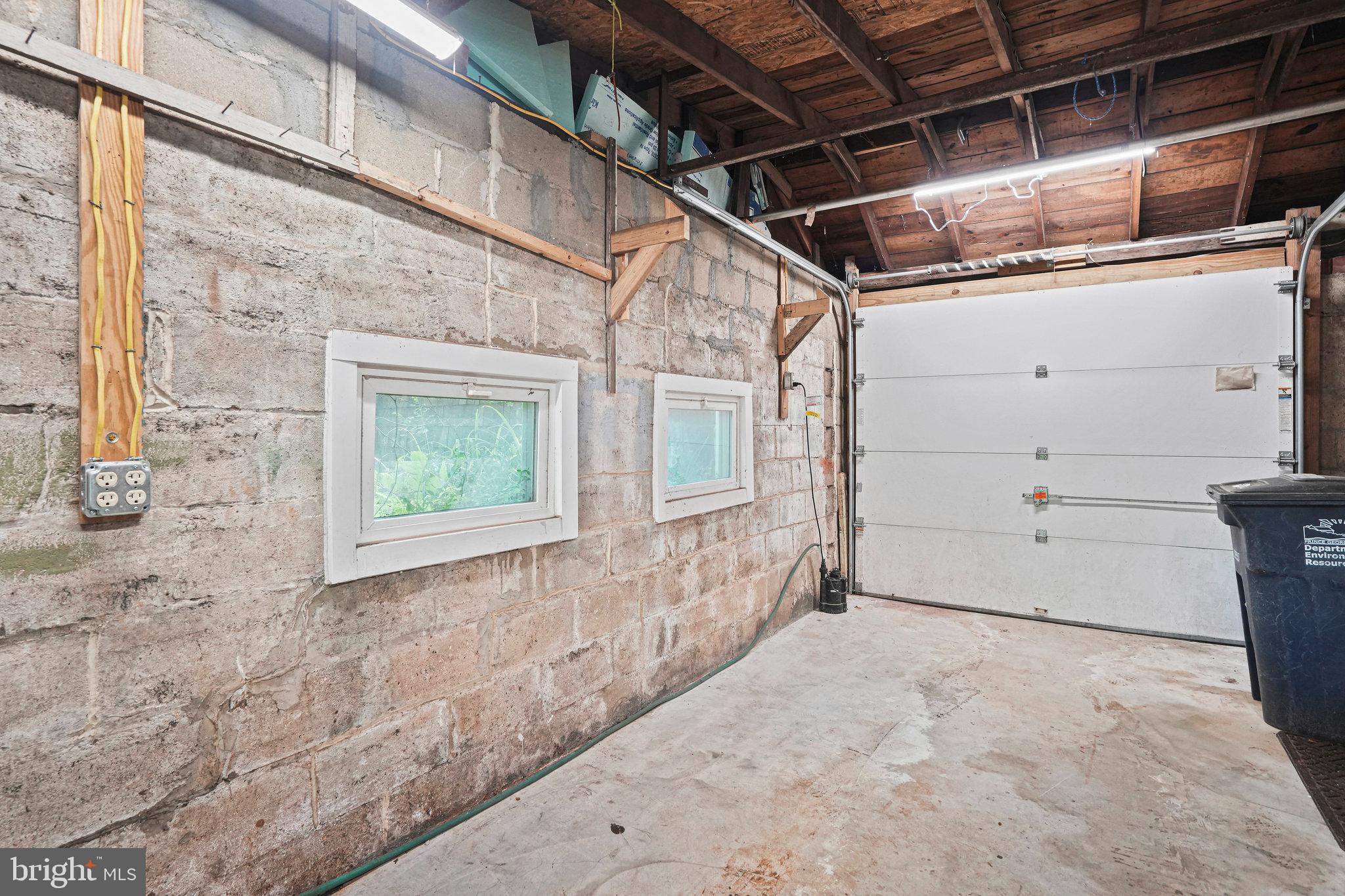 RIVERDALE PARK - Residential