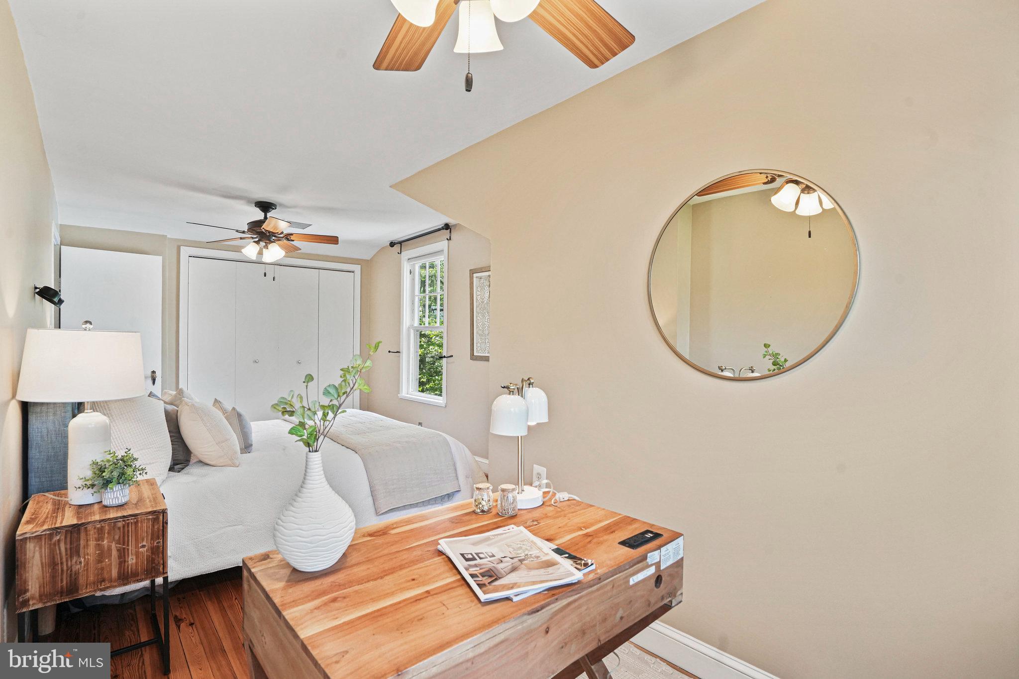 RIVERDALE PARK - Residential