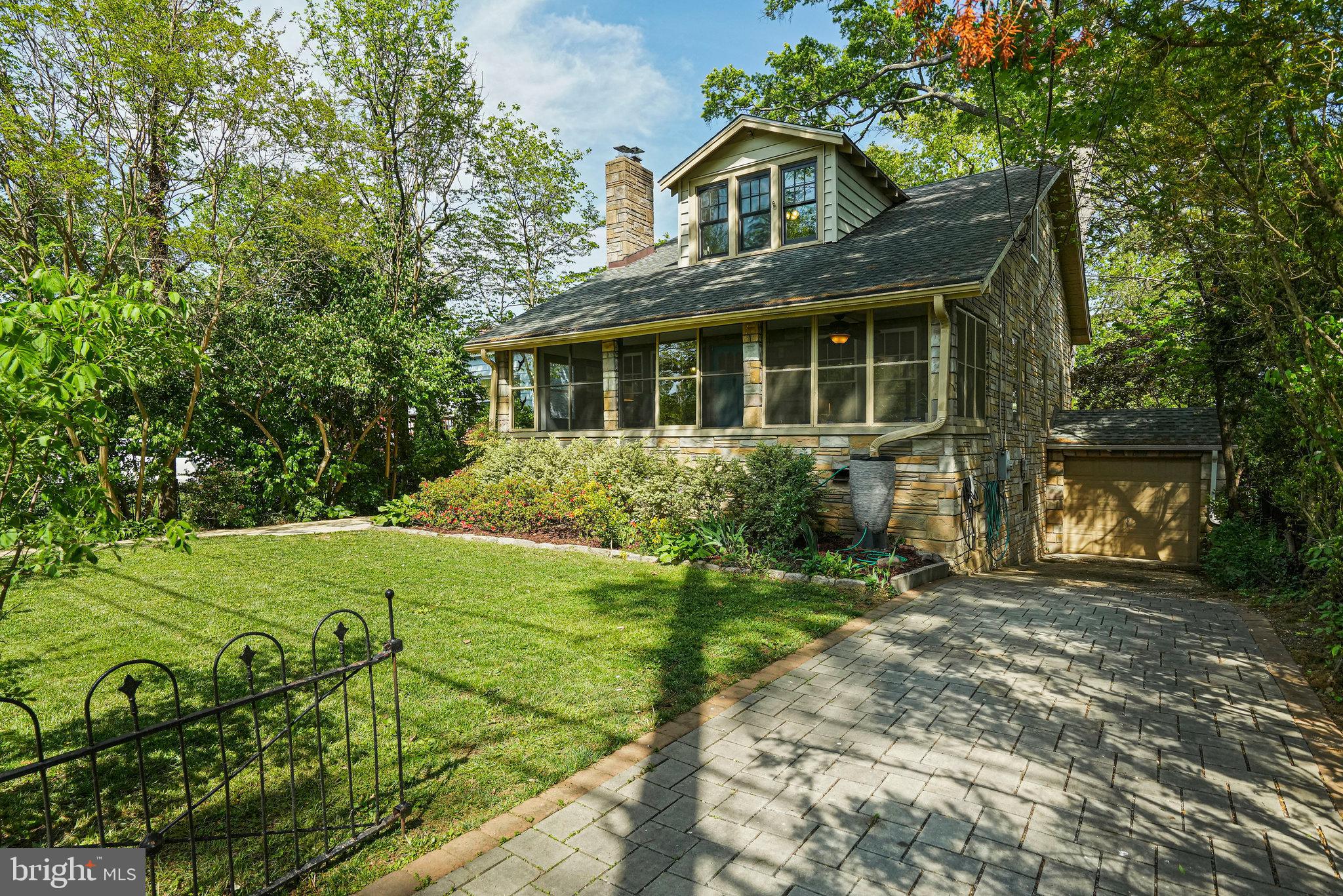 RIVERDALE PARK - Residential