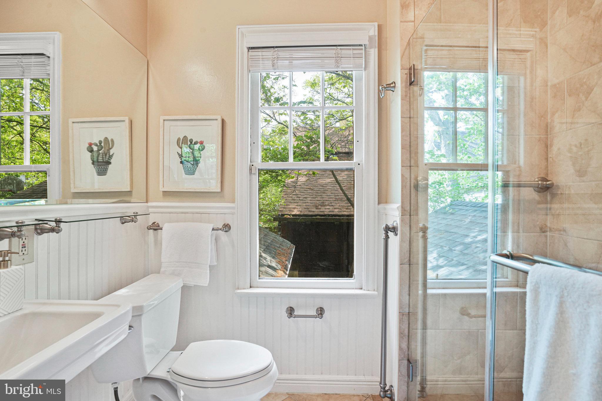 RIVERDALE PARK - Residential