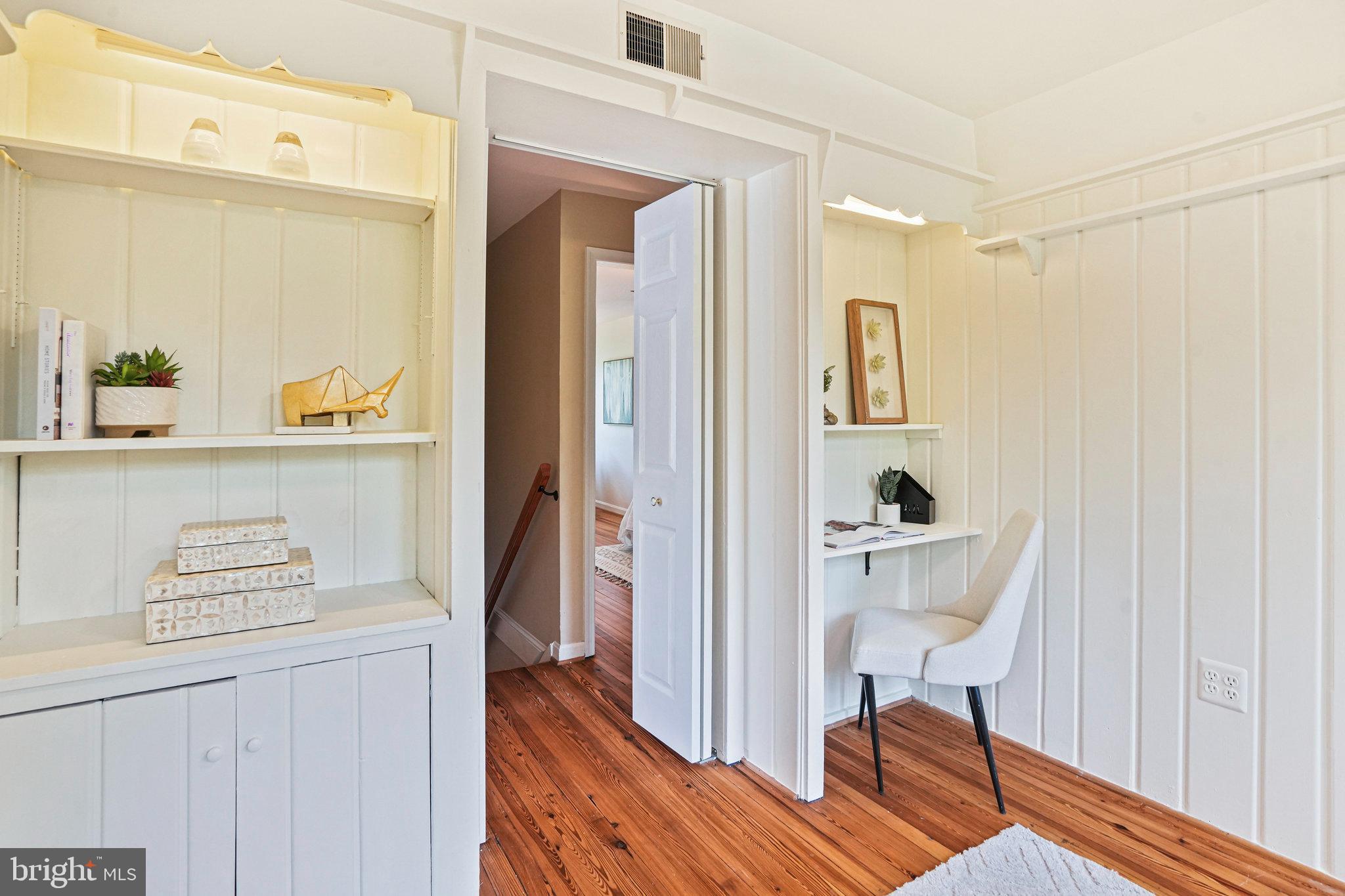 RIVERDALE PARK - Residential