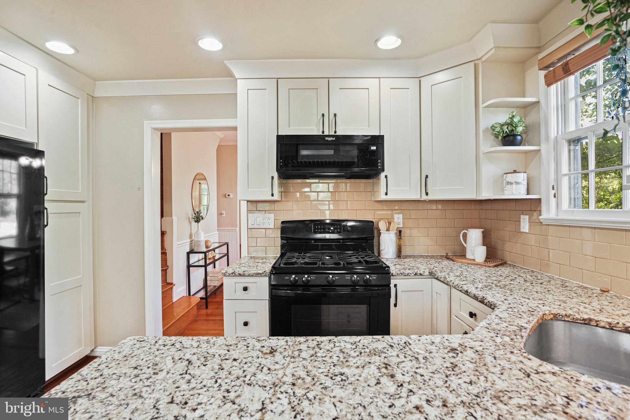 RIVERDALE PARK - Residential