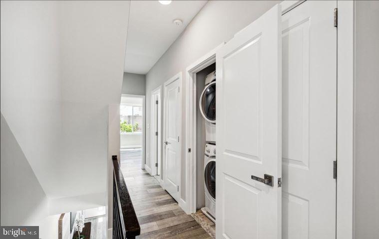EAST KENSINGTON - Residential