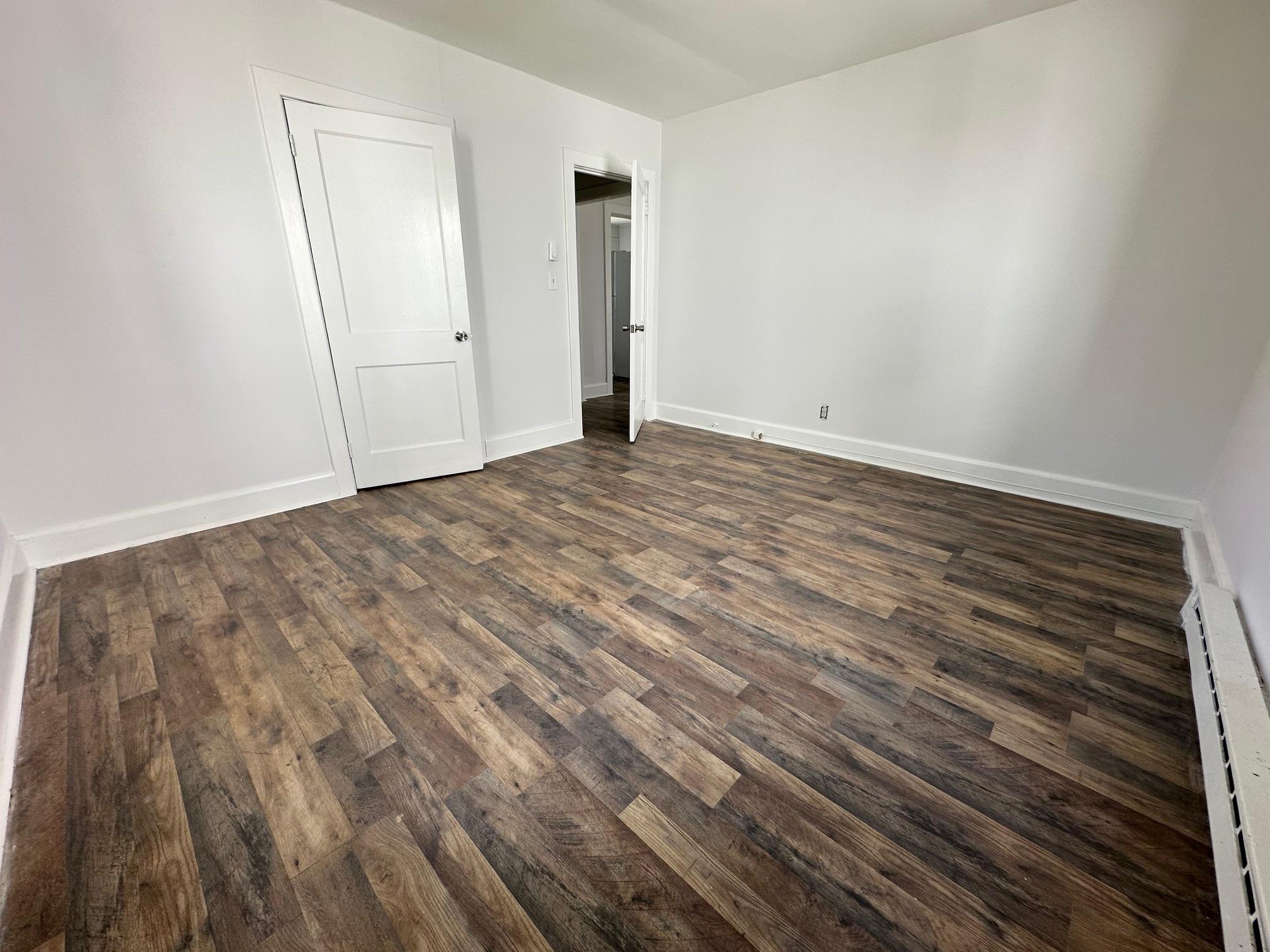 LEONARDS LANE - Residential