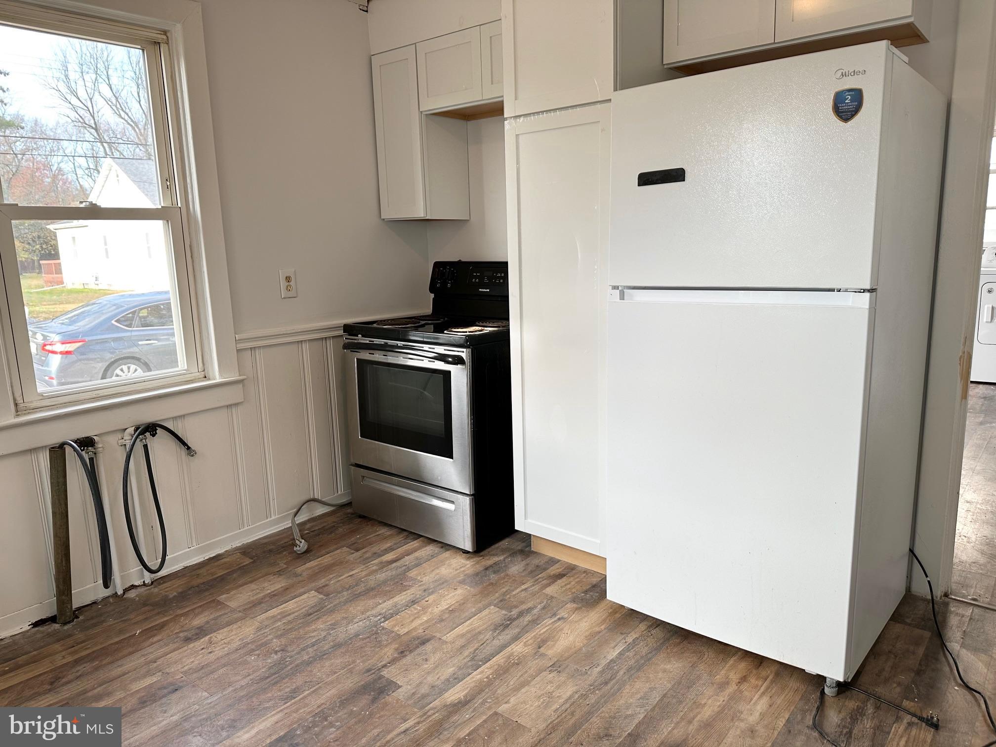 LEONARDS LANE - Residential