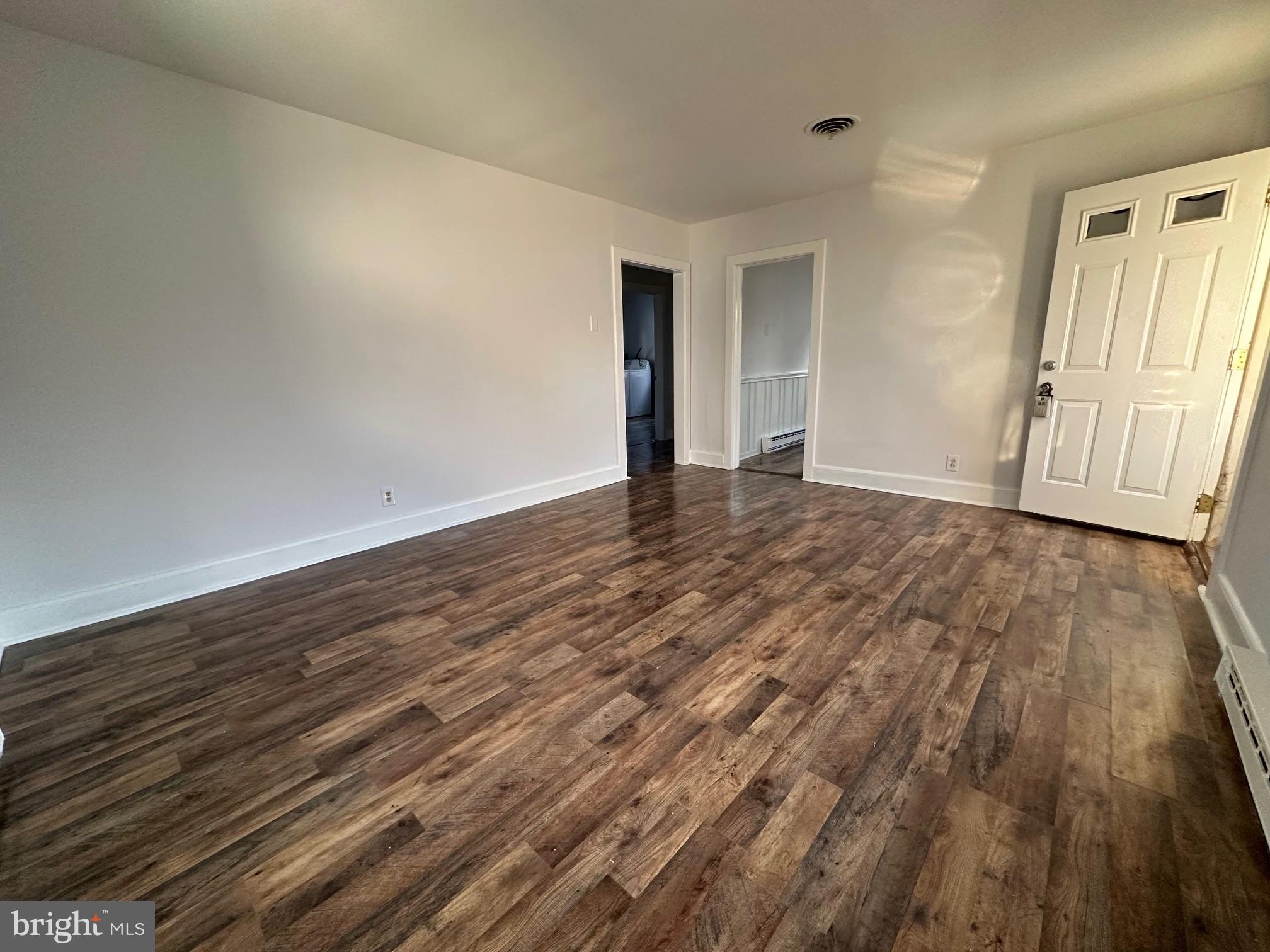 LEONARDS LANE - Residential