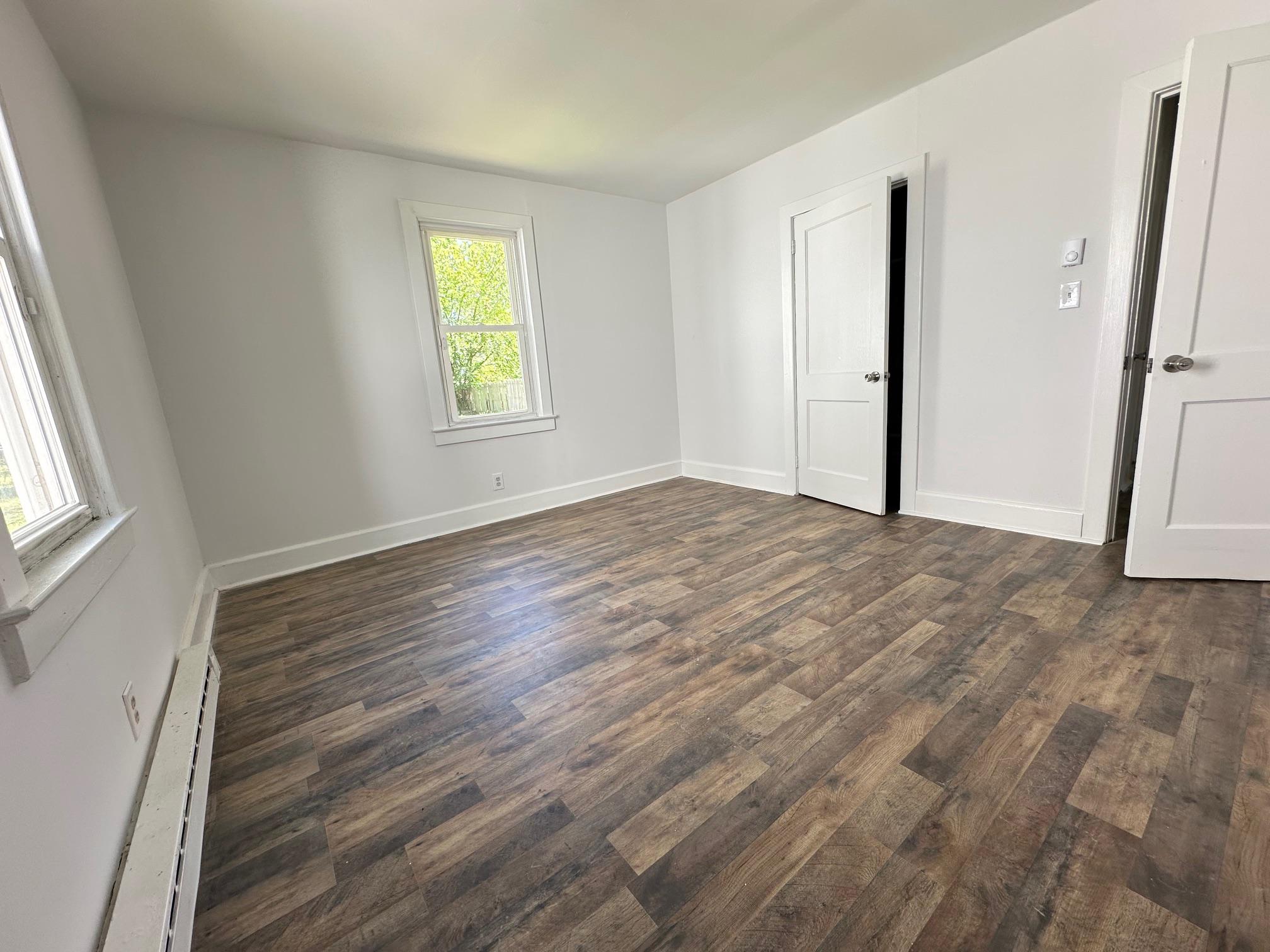 LEONARDS LANE - Residential