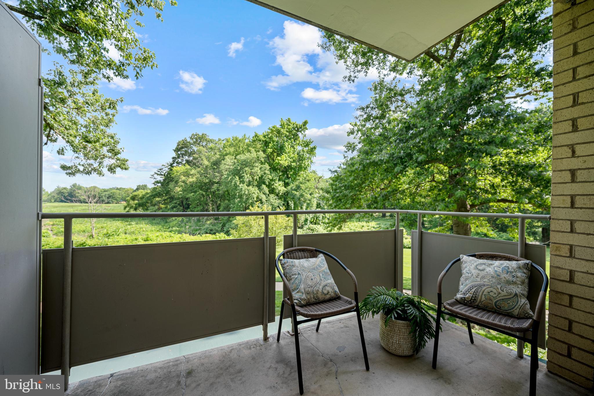 RIVER TOWERS - Residential