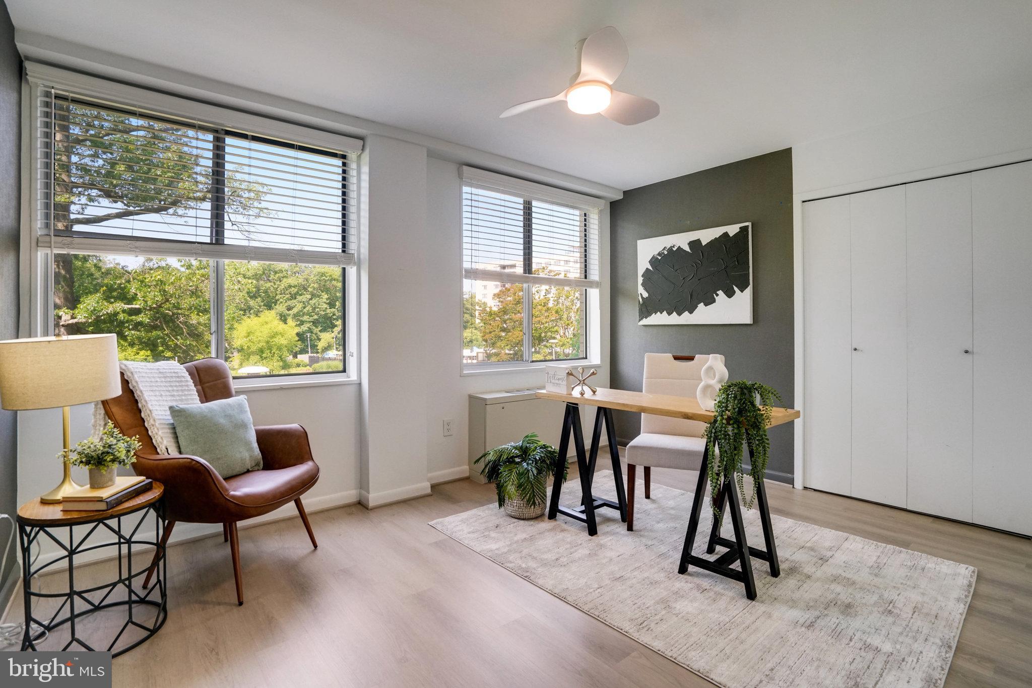 RIVER TOWERS - Residential