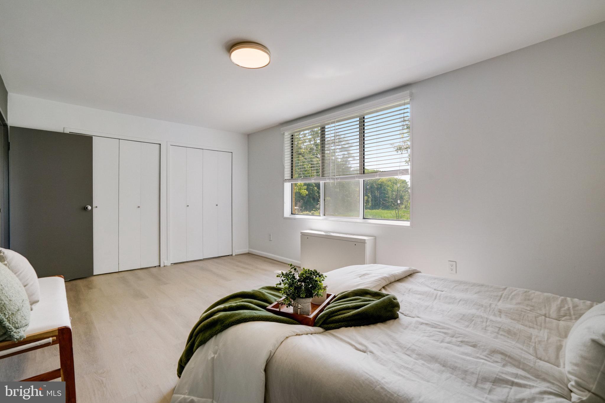 RIVER TOWERS - Residential